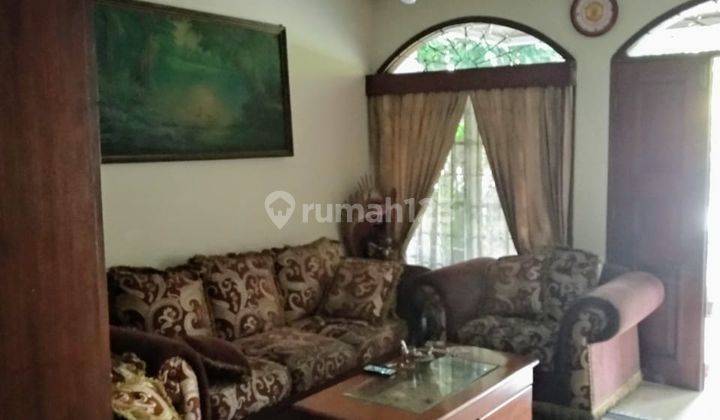 Rumah Ciledug Raya Komplek Sangrila Jakarta Selatan Dekat Gerbang Tol 2