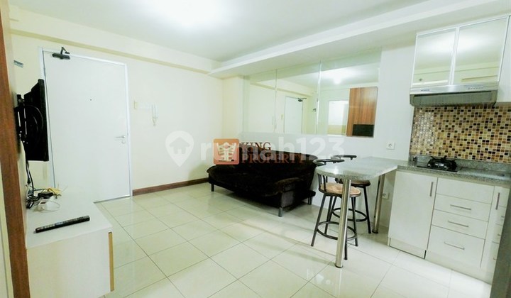 Hurry Up Grab! For Rent 2BR Spacious 50M2 Roomier Furnished Hook Apartment Green Bay Pluit Greenbay
