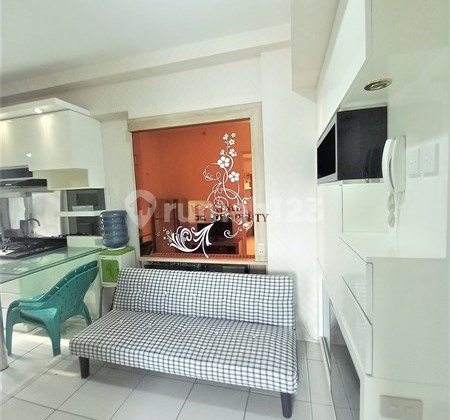 Auto Deal! 2Br Hook 35M² Full Furnish, Lokasi Premium Dekat Mall Apartemen Green Bay Pluit Greenbay
