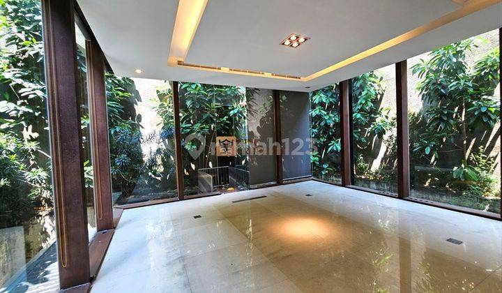 Rumah Eks Menteri Modern Glass House Pondok Indah Kawasan Elit