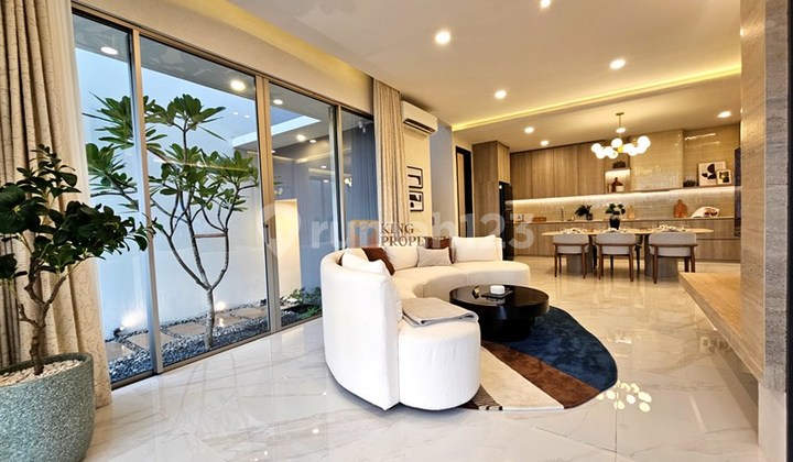 Free DP Miliki Sekarang! Rumah Mewah 10X15 View Danau di Citragarden Serpong