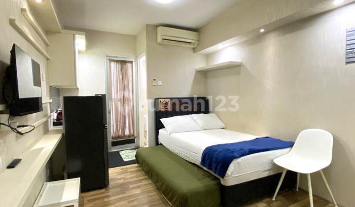 Murah Tapi Mewah! Disewa Studio Interior Bagus, View Pool Bikin Betah Green Bay Pluit Greenbay