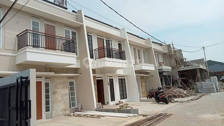 DIJUAL RUMAH 2 LANTAI SANGAT STRATEGIS DI KAWASAN PREMIUM KAVLING DEPLU BINTARO 2