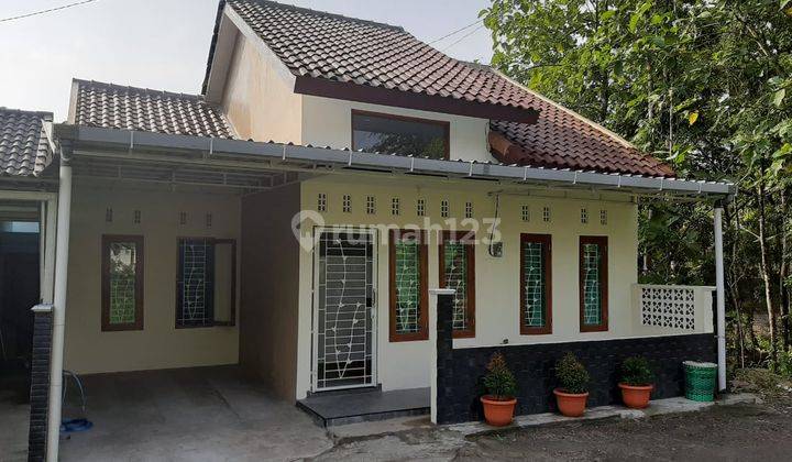 Rumah Siap Huni Mangku Jalan Di Ambarketawang Cocok Untuk Hunian Dan Bisnis  1