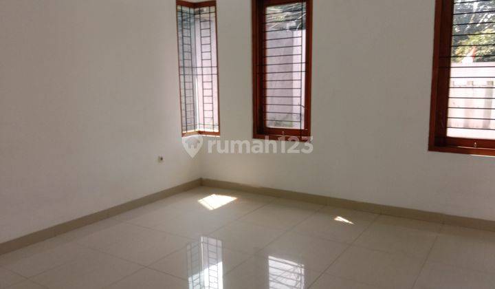 Rumah Baru Minimalis di Mampang . Info : 0812 8377 0123 13