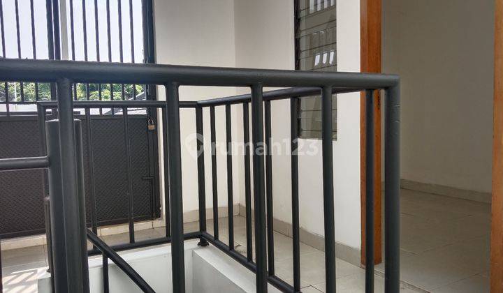 Rumah Baru Minimalis di Mampang . Info : 0812 8377 0123 18