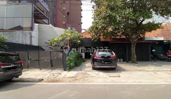 Rumah lama di lokasi strategis Menteng Jakarta Pusat  1