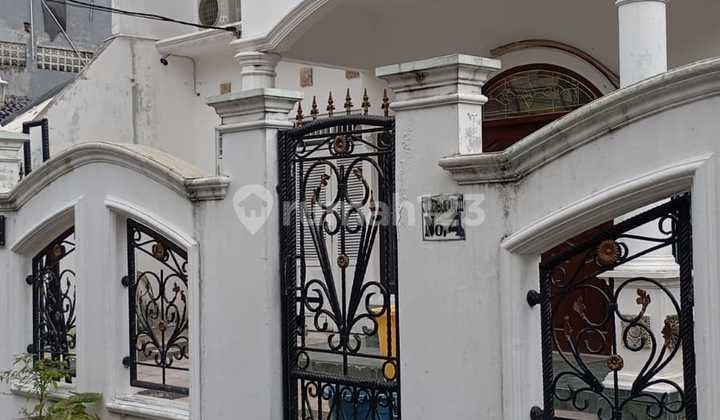 Rumah Bagus di Lokasi Strategis Kebayoran Baru Jakarta Selatan 2