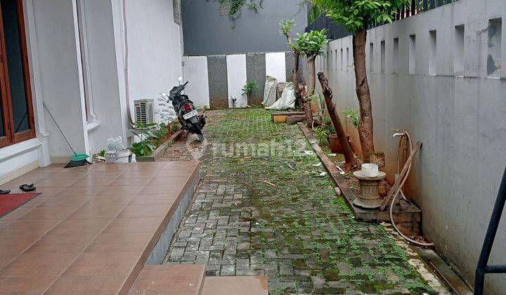 Rumah Bagus Siap Huni Di Kawasan Kebayoran Baru  1