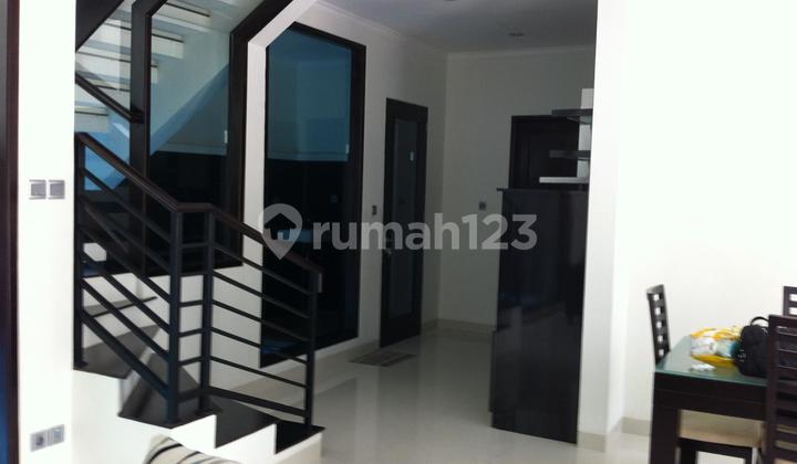 Rumah Bagus Siap Huni Dekat Tol Simatupang Jakarta Selatan 2