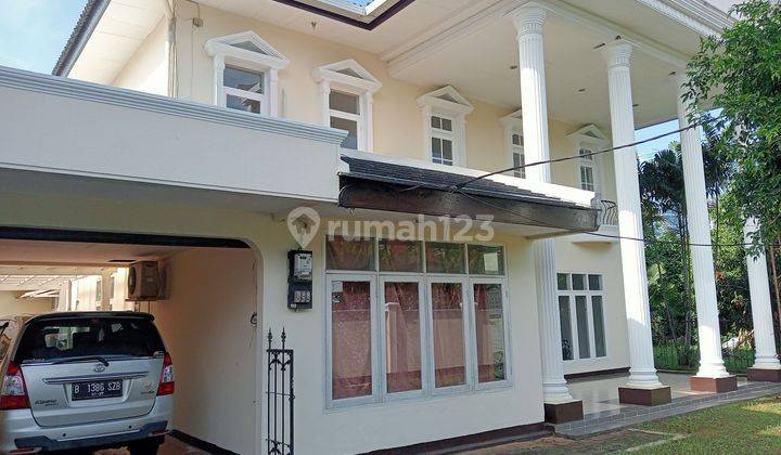 Rumah Besar Di Kawasan Ampera Jakarta Selatan, Bisa Parkir 20 Mobil 1