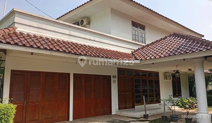 Rumah Besar Siap Huni Ada Swimmingpool Di Kawasan Ampera Jakarta Selatan  1