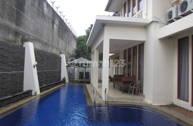 Rumah Bagus Modern Minimalis Dalam Komplek di Kemang 2