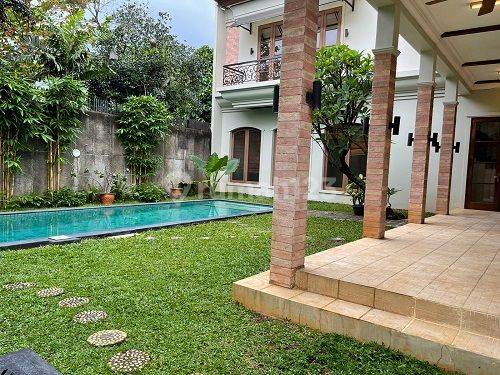 Nice House In Kemang 2