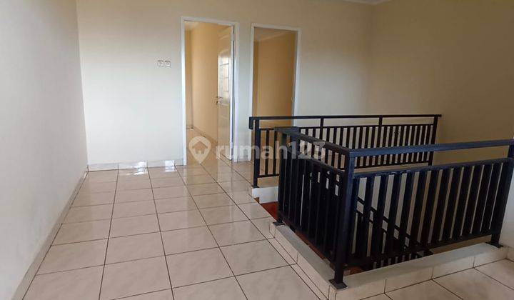 Rumah 3 Lantai Area Tomang Jakarta Barat