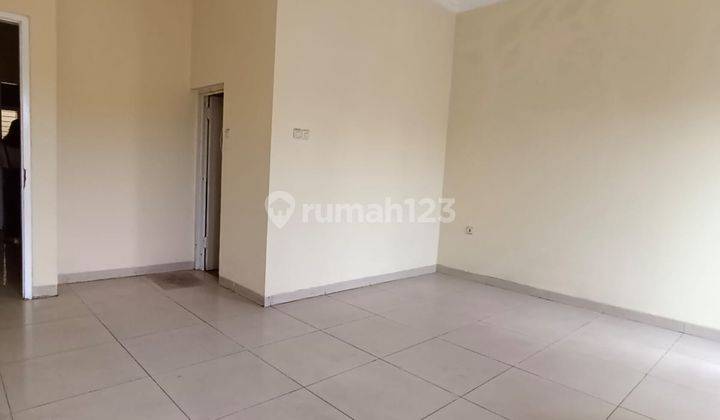 Rumah 3 Lantai Area Tomang Jakarta Barat