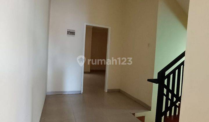 Rumah 3 Lantai Area Tomang Jakarta Barat