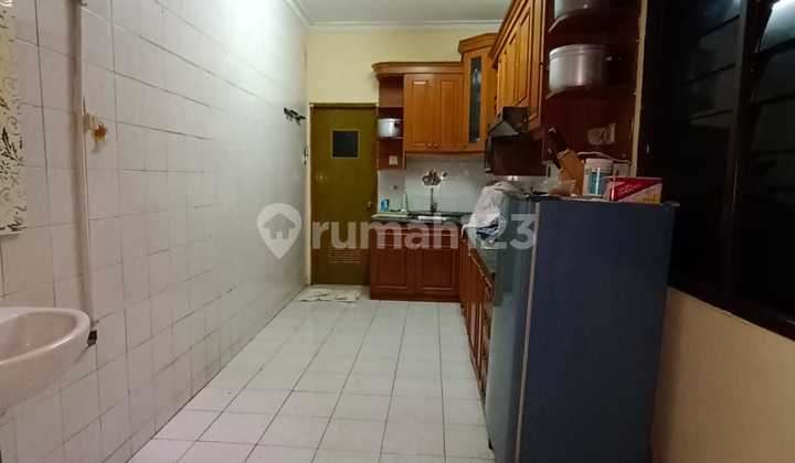 Rumah 2 Lantai Bagus Murah Area Tomang Jakarta Barat