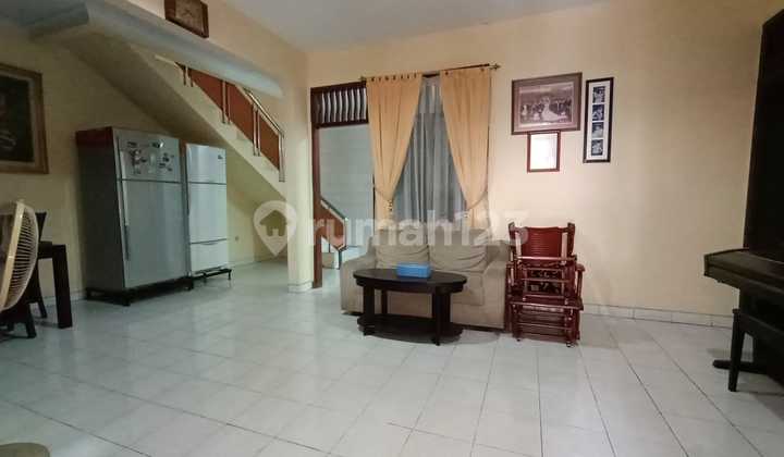 Rumah 2 Lantai Bagus Murah Area Tomang Jakarta Barat