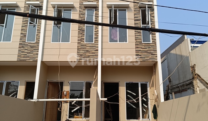 Affordable Elegant Minimalist House in Tomang Strategic Location 2