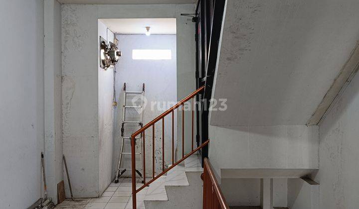 Rumah Siap Huni 4 Lantai Area Jembatan Lima Jakarta Barat 2