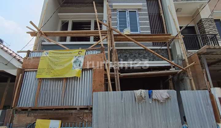 Rumah Baru Minimalis Modern 6x15 Area Tomang, Jakarta Barat 