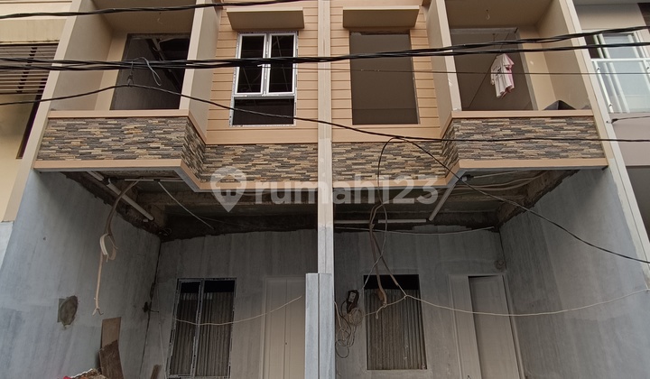 Rumah Cantik Minimalis Siap Huni Grogol Jakarta Barat 2