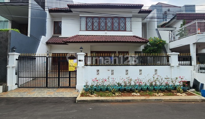 Dijual.rumah Asri Jl.pluit Selatan 2, Strategis