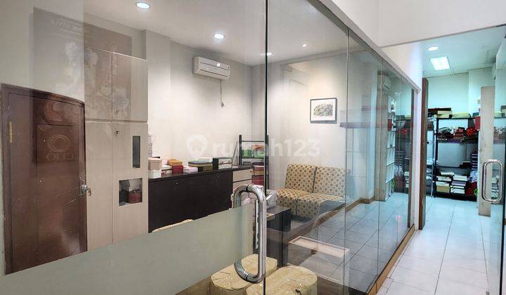 ruko roxy mas blok C2 jakarta pusat 3