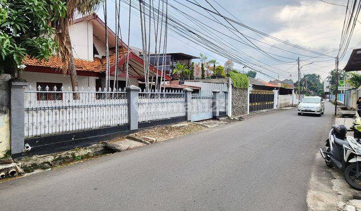 rumah jln kemanggisan ilir raya 2