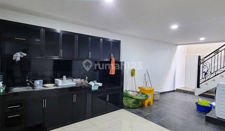 rumah cluster eksclusive jl permata intan IV ( permata hijau  )