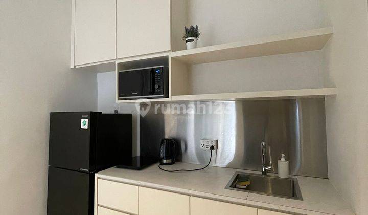 Rumah 2 Lantai di Perumahan The Monde Residence Batam 9