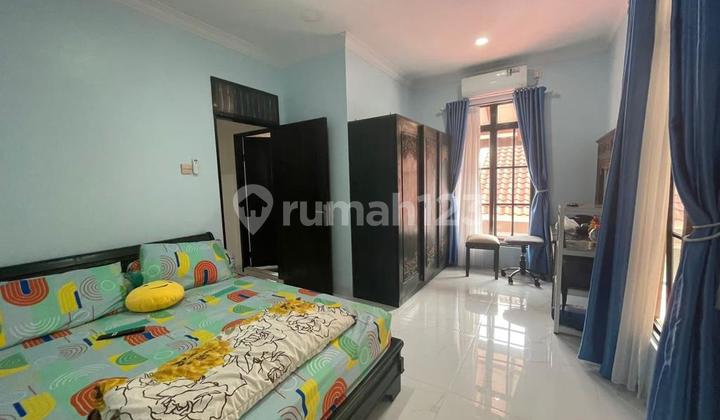 Dijual Cantik Rumah 2 Lantai di Palm Spring 5
