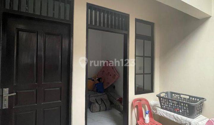 Dijual Cantik Rumah 2 Lantai di Palm Spring 8