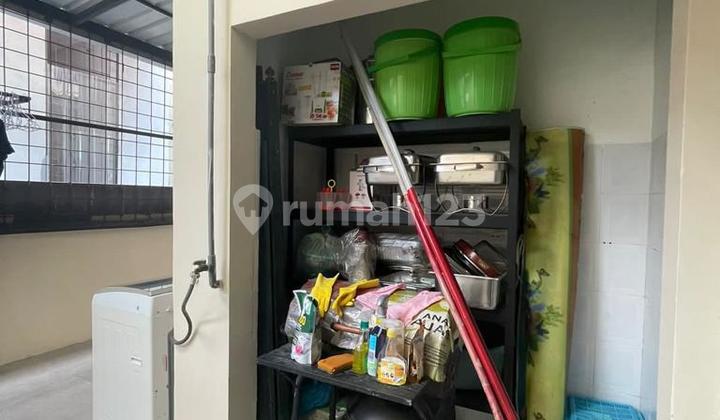 Dijual Cantik Rumah 2 Lantai di Palm Spring 10