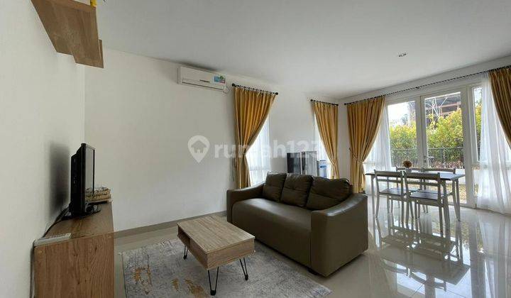 Disewakan Rumah 2 Lantai Furnished di Orchard Park Batam 1