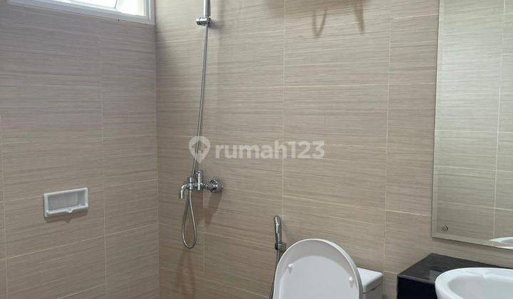 Disewakan Rumah 2 Lantai Furnished di Orchard Park Batam 9