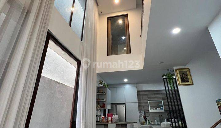 Dijual Rumah Mewah Grand Orchid Sudah Renovasi Cantik Siap Huni 1