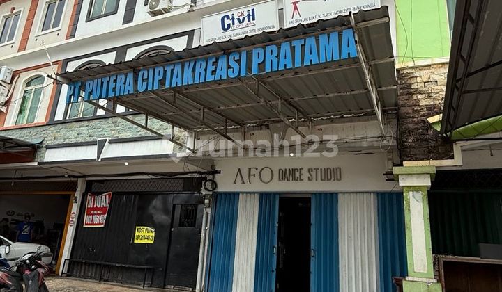 For Sale Greenland Shop House Facing Main Road 1