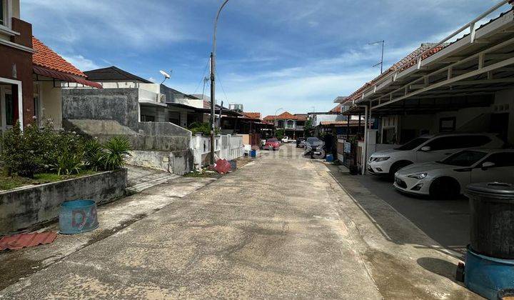 Rumah Sudah Renovasi Semi Furnished HGB di Villa Bukit Indah, Batam 2