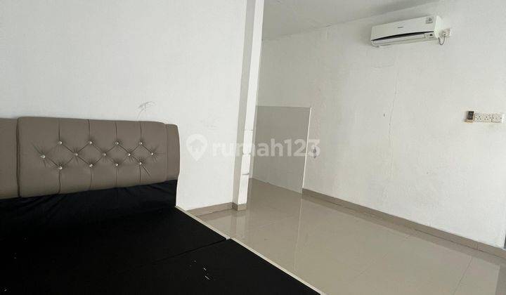 kamar tidur ruko di ownhouse glory view