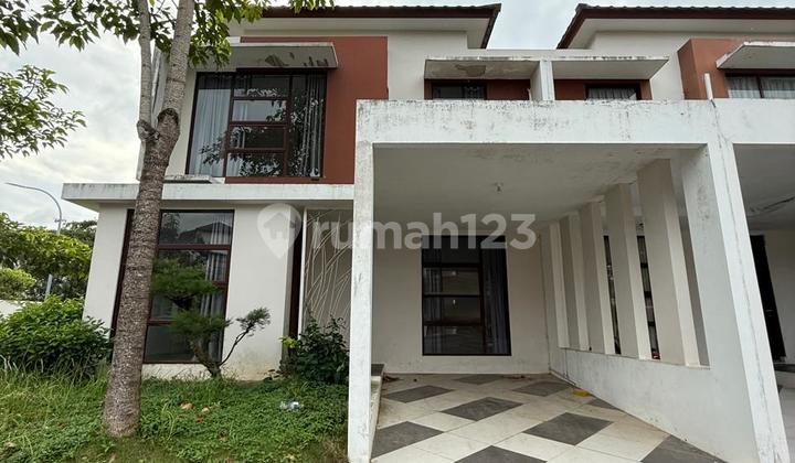 For Rent: Grand Orchid House, Hook Position 2