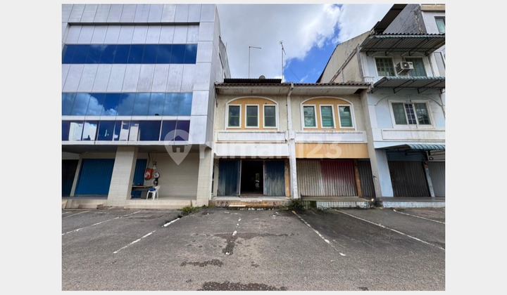 Rental Shop House in Taman Kota, Strategic Location Suitable for Business Rental Shop House in Taman Kota, Strategic Location Suitable for Business