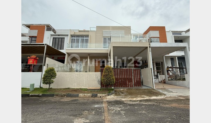 Disewakan rumah mewah di Lily Garden Residence - Baloi (dekat Bukit Permata) 2