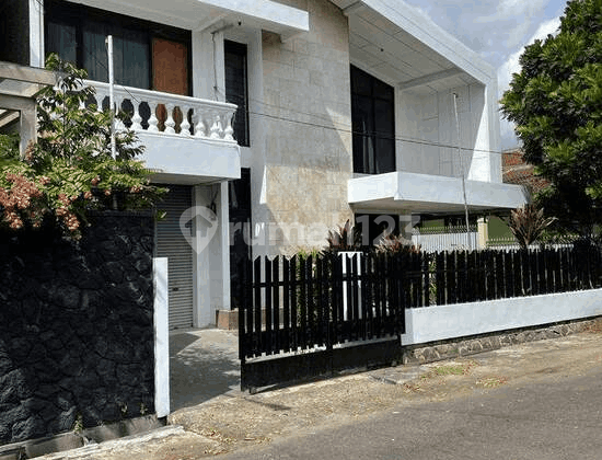 Rumah Bagus Di Guntur Sari Buah Batu Kotamadya Bandung