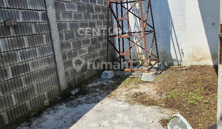 Rumah TKI 3 Blok E  Bandung (Bangunan Standar Dari Developer) 2