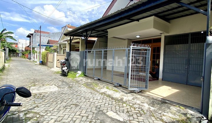 Comfortable House in the Center of Jogja City Close to RSI Hidayatullah Jl Veteran Umbulharjo Jogja City 2