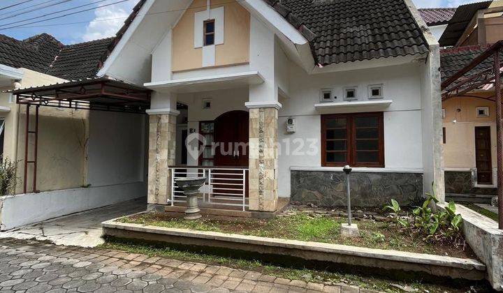 RUMAH CANTIK MINIMALIS DALAM PERUMAHAN KUANTAN JOMBOR MLATI SLEMAN 2
