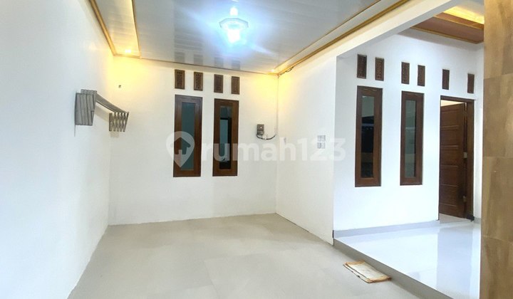 Rumah Baru di Jual dengan Harga Menarik dg Spek mewah lokasi di Pusat Kota Jogja  2