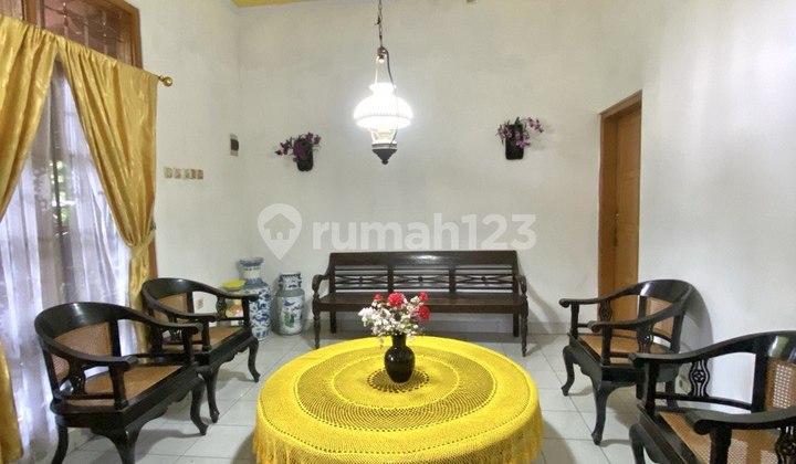 Rumah Besar di Timur kampus UGM dan UNY di Condongcatur Depok Sleman Yogyakarta  2